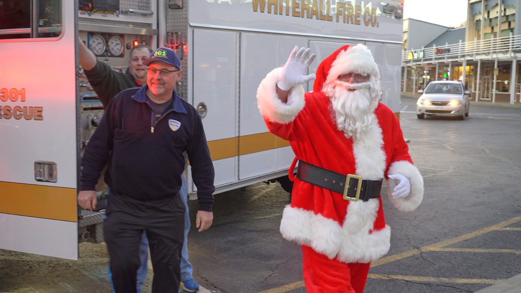 Light Up Night at The Shoppes of Caste Village